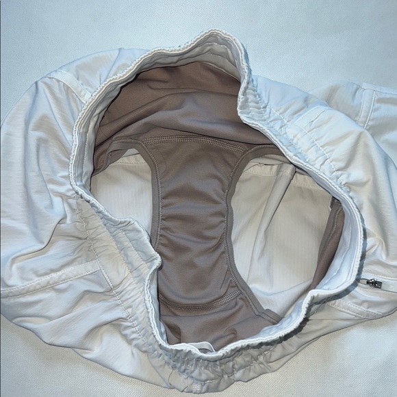 Lululemon Women's White Athletic Shorts - Picture 5 of 6